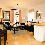 Sophiendal Manor