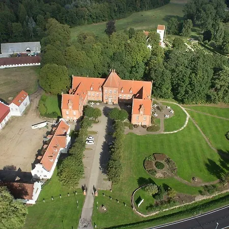 Sophiendal Manor 4*
