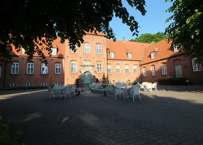 Sophiendal Manor Otel Låsby